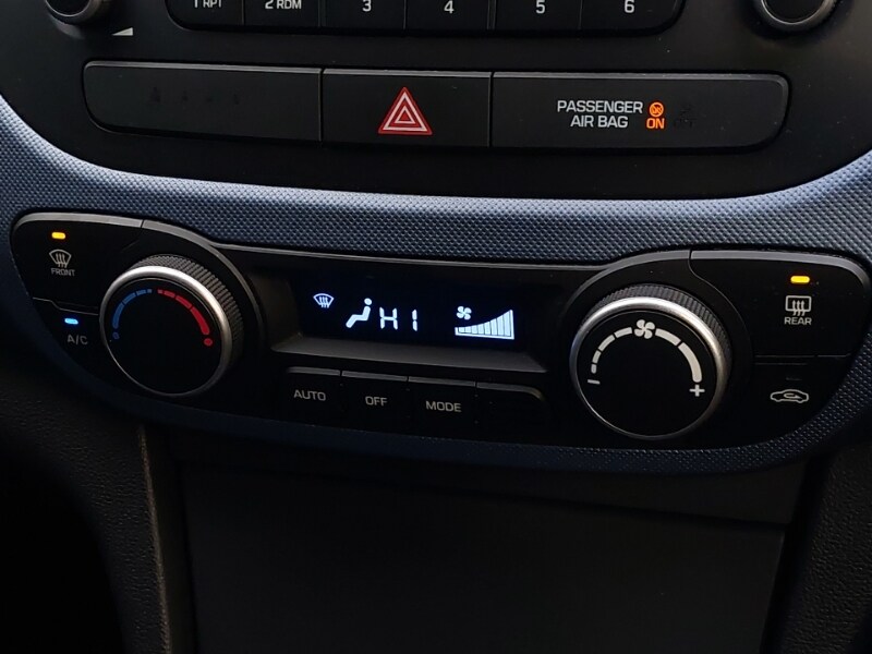 Used Hyundai i10 2018 for sale - 77265532: Photo 13