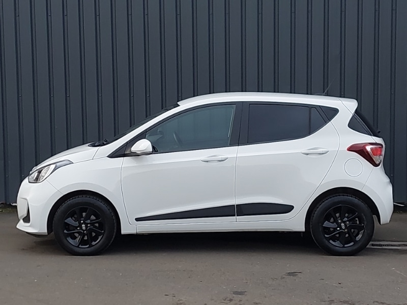 Used Hyundai i10 2018 for sale - 77265532: Photo 4