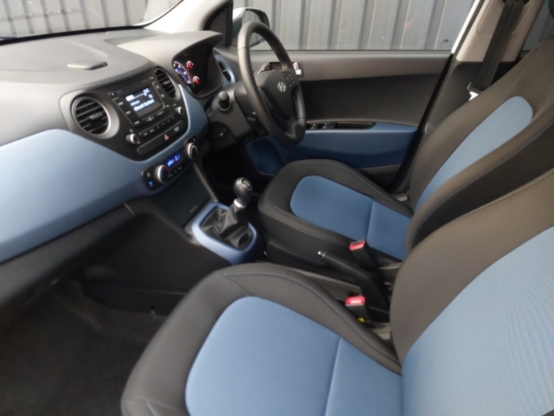 Used Hyundai i10 2018 for sale - 77265532: Photo 5