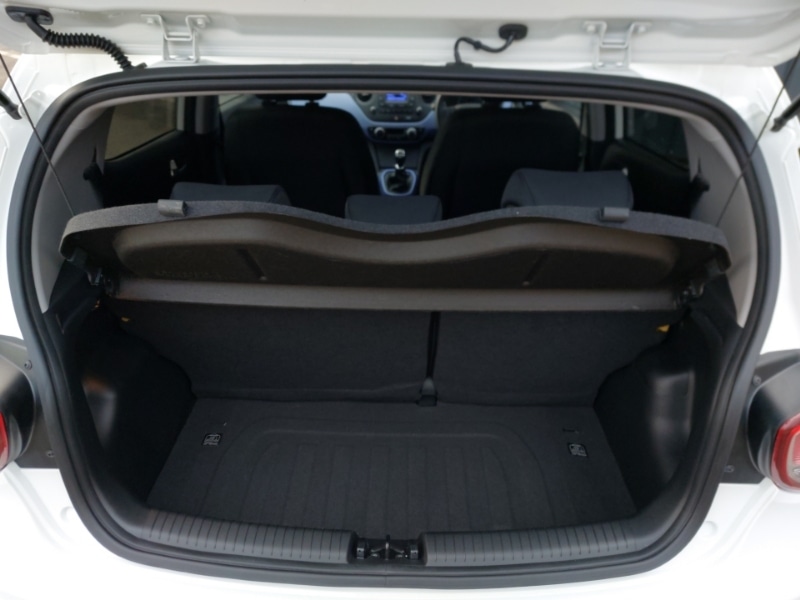 Used Hyundai i10 2018 for sale - 77265532: Photo 8