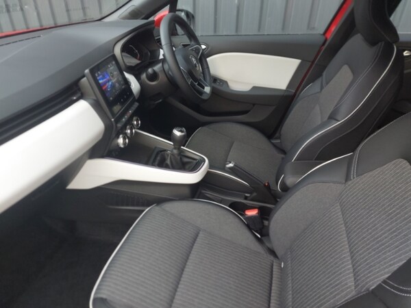Used Renault Clio 2022 for sale - 75701862: Photo 5