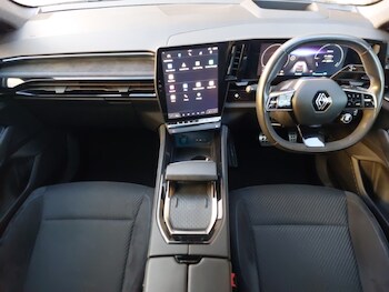 Used Renault Austral 2023 for sale - 77209416: Photo