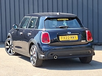 Used MINI Hatch 2022 for sale - 79087050: Photo