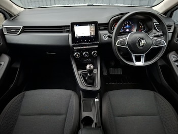 Used Renault Clio 2023 for sale - 78952748: Photo