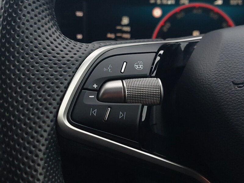 Used Skoda Karoq 2024 for sale - 77324923: Photo 17