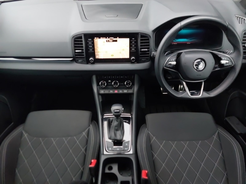 Used Skoda Karoq 2024 for sale - 77324923: Photo 2