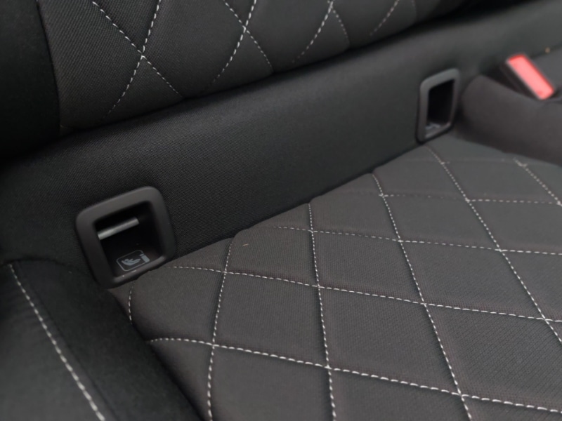 Used Skoda Karoq 2024 for sale - 76983533: Photo 12