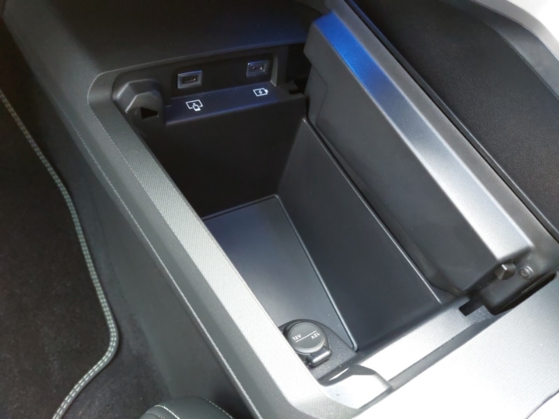 Used Peugeot 3008 2025 for sale - 77531250: Photo 13