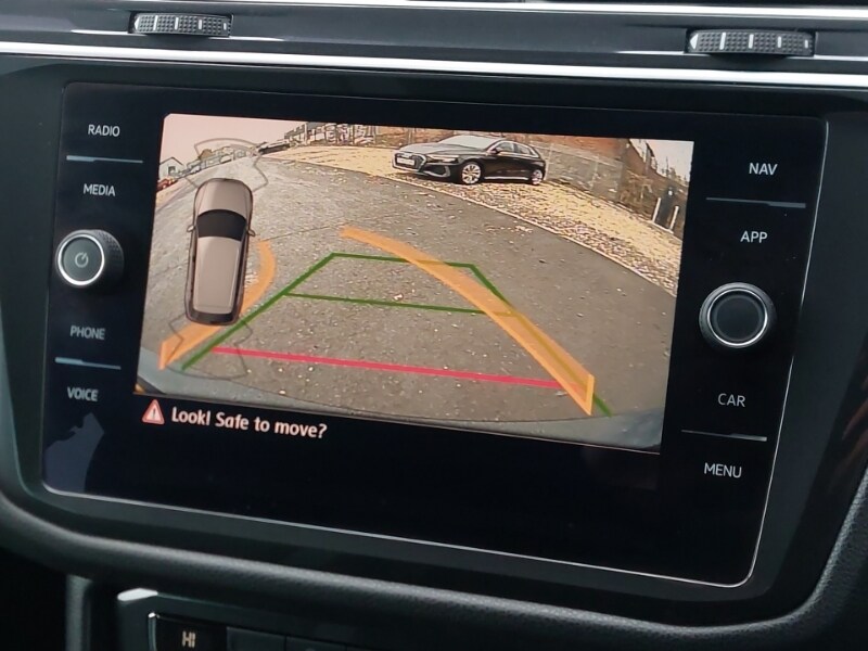 Used Volkswagen Tiguan 2018 for sale - 76708150: Photo 11