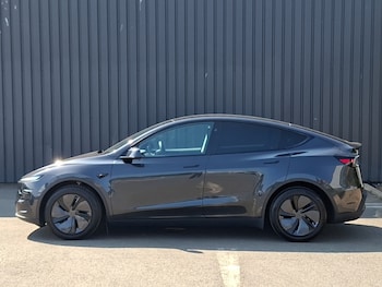 Used Tesla Model Y 2025 for sale - 79347854: Photo