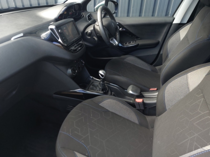Used Peugeot 2008 2019 for sale - 76737219: Photo 5
