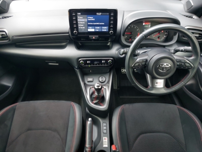 Used Toyota Yaris 2022 for sale - 76420903: Photo 2