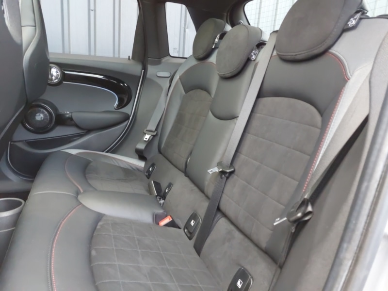 Used MINI Hatch 2023 for sale - 77623100: Photo 6