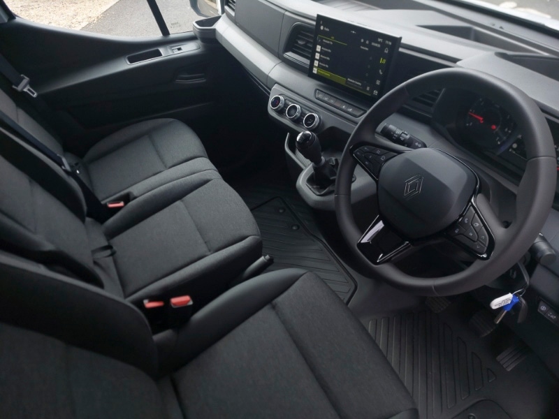 Used Renault Master 2025 for sale - 76375255: Photo 2