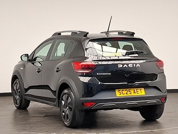 Used Dacia Sandero Stepway 2025 for sale - 79529539: Photo