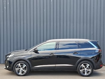 Used Peugeot 5008 2023 for sale - 79452331: Photo
