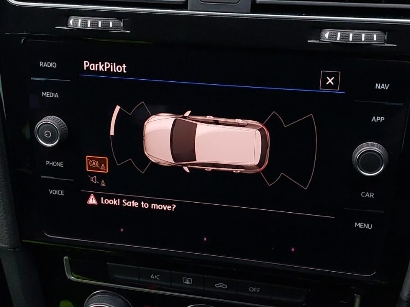 Used Volkswagen Golf 2017 for sale - 77108176: Photo 11