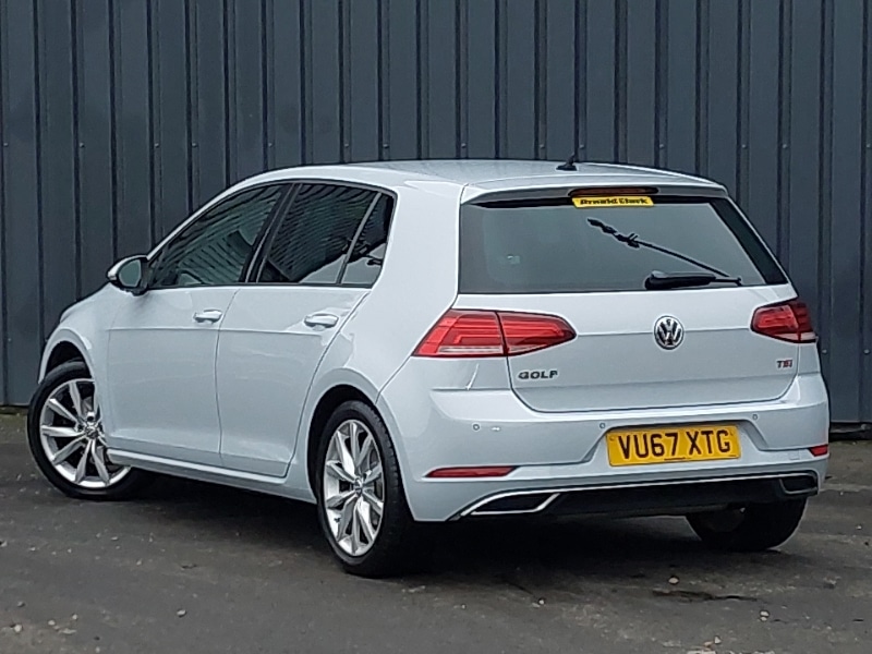 Used Volkswagen Golf 2017 for sale - 77108176: Photo 3