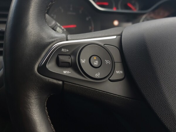 Used Vauxhall Crossland 2021 for sale - 76275759: Photo 16