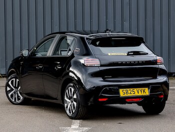 Used Peugeot 208 2025 for sale - 77656880: Photo