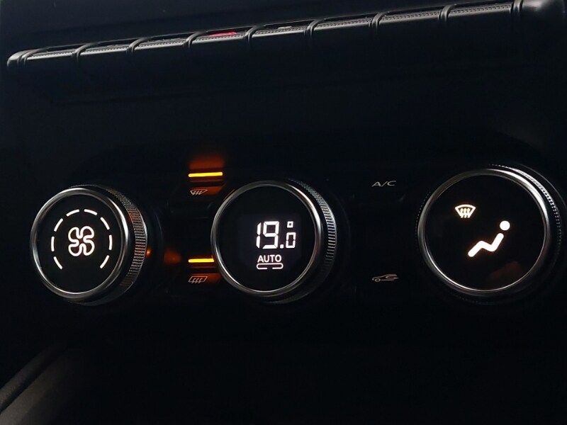 Used Renault Clio 2024 for sale - 77379804: Photo 15