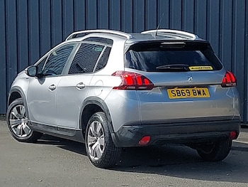 Used Peugeot 2008 2019 for sale - 76502385: Photo