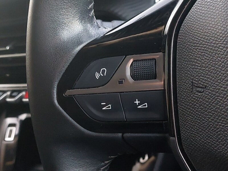 Used Peugeot 2008 2021 for sale - 77209413: Photo 17