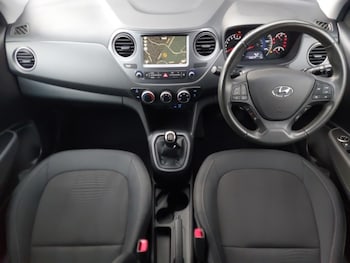 Used Hyundai i10 2019 for sale - 76471511: Photo
