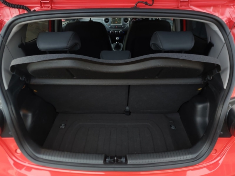 Used Hyundai i10 2019 for sale - 76471511: Photo 8