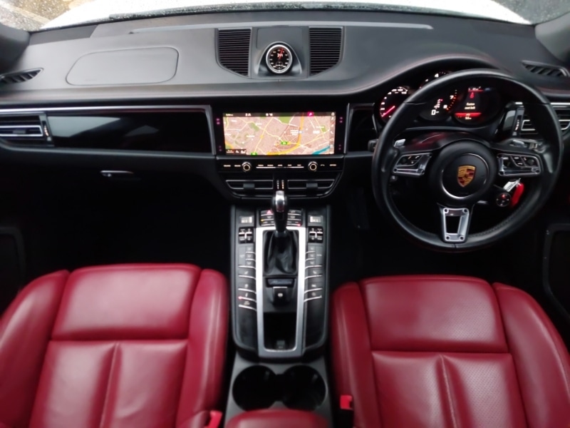 Used Porsche Macan 2018 for sale - 76571486: Photo 2