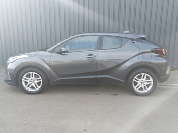Used Toyota C-HR 2023 for sale - 78634661: Photo
