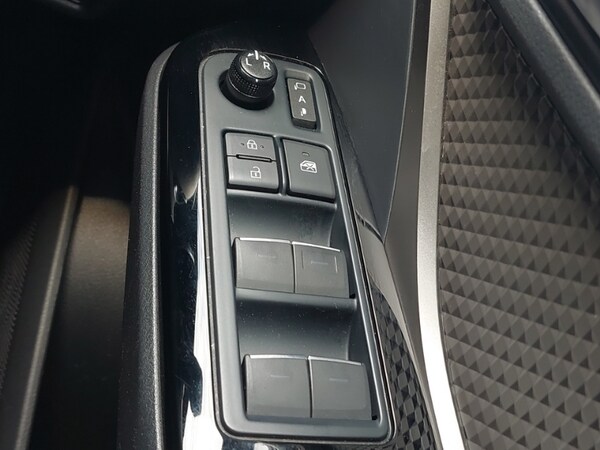 Used Toyota C-HR 2020 for sale - 76195509: Photo 19