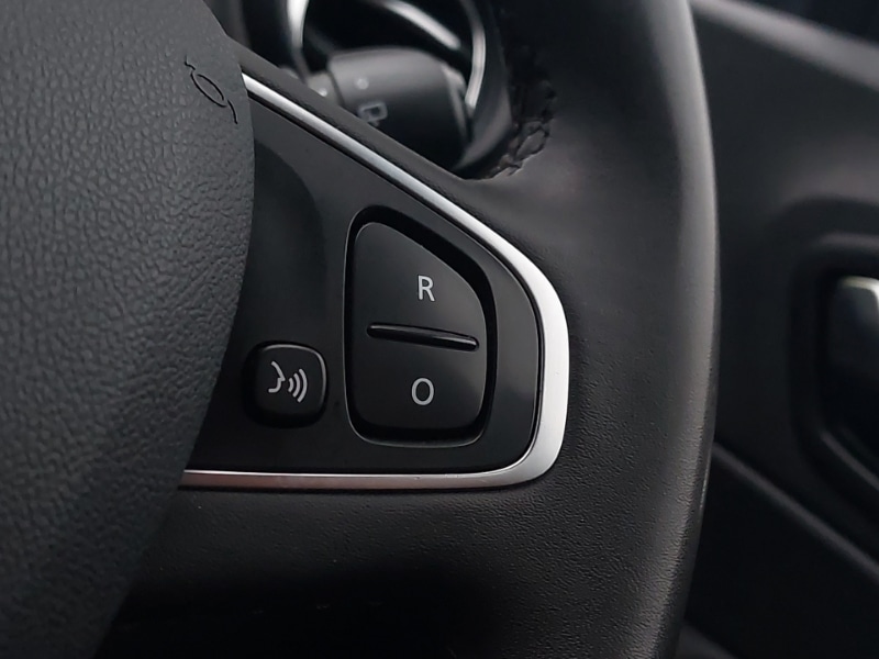 Used Renault Captur 2017 for sale - 76548885: Photo 16