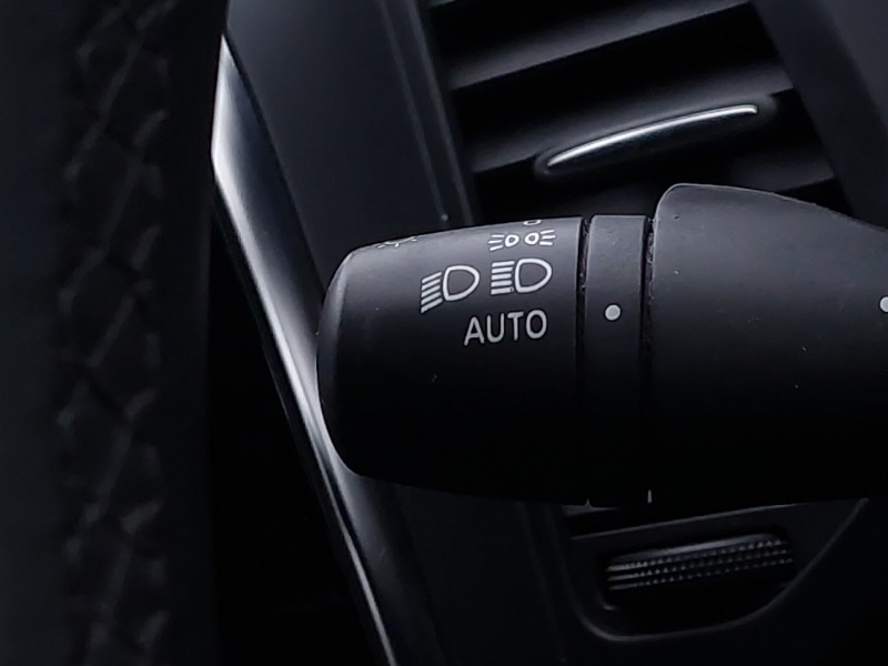 Used Renault Captur 2017 for sale - 76548885: Photo 17