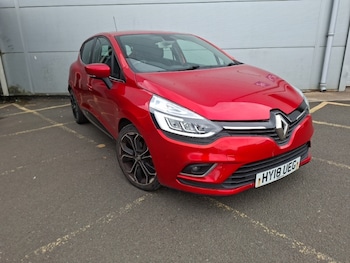 Used Renault Clio 2018 for sale - 79440350: Photo