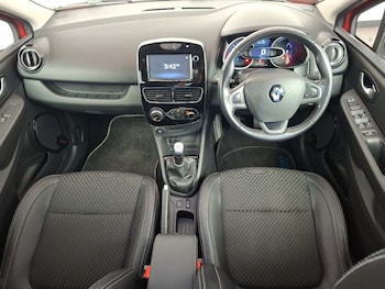 Used Renault Clio 2018 for sale - 79440350: Photo