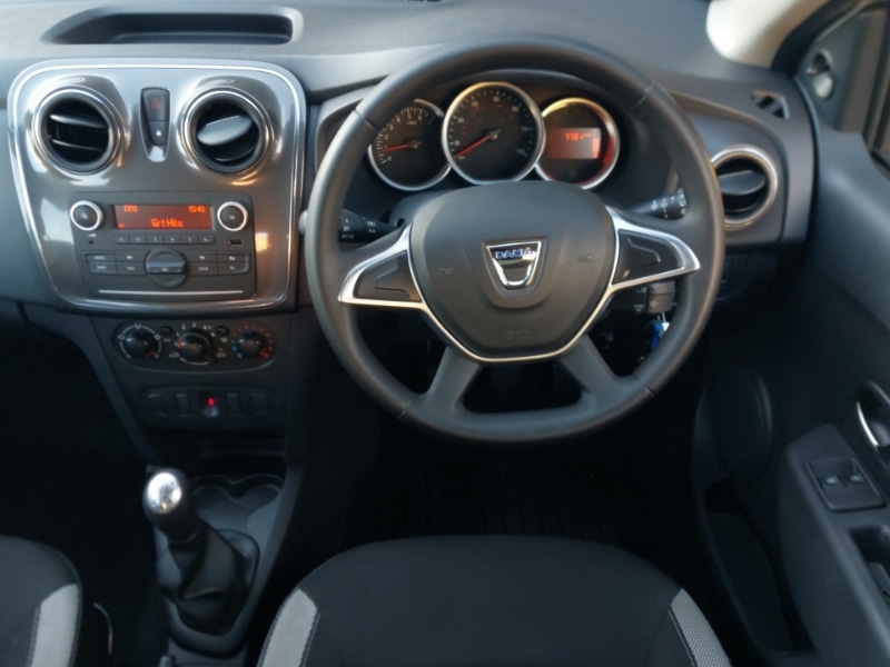 Used Dacia Sandero Stepway 2017 for sale - 76846922: Photo 7