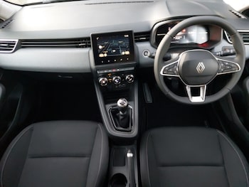 Used Renault Clio 2025 for sale - 76924922: Photo