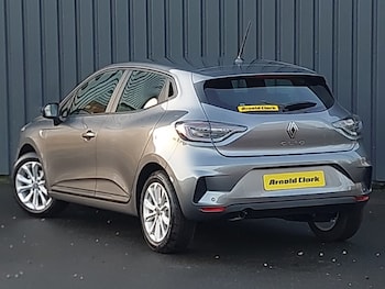Used Renault Clio 2025 for sale - 76924922: Photo