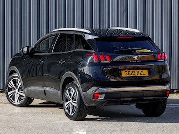 Used Peugeot 3008 2019 for sale - 77548980: Photo