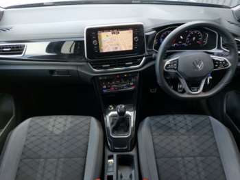 Used Volkswagen T-Roc 2023 for sale - 74241619: Photo