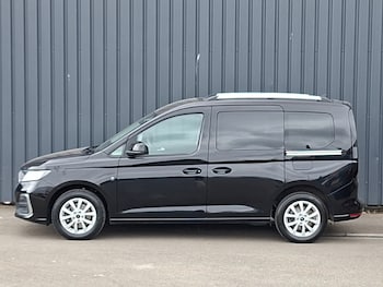Used Ford Tourneo Connect 2023 for sale - 79101526: Photo