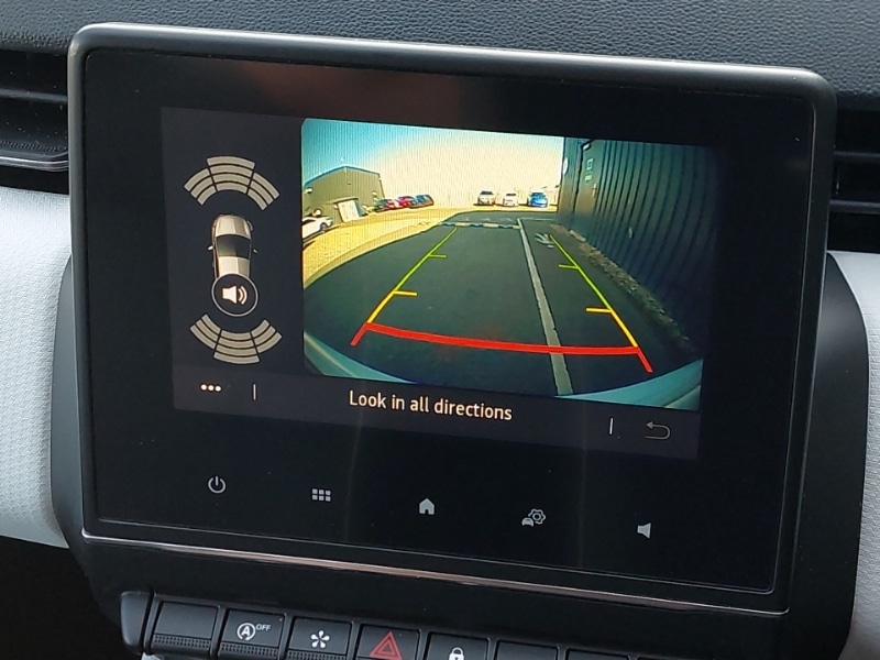 Used Renault Clio 2022 for sale - 76983524: Photo 11