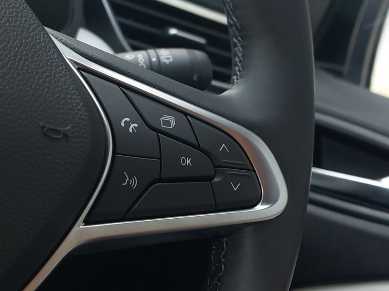 Used Renault Clio 2022 for sale - 76983524: Photo 17