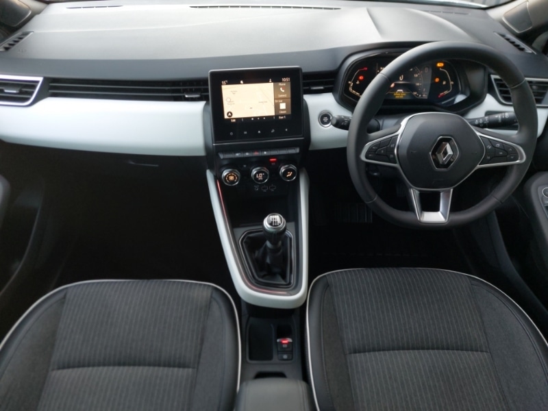 Used Renault Clio 2022 for sale - 76983524: Photo 2