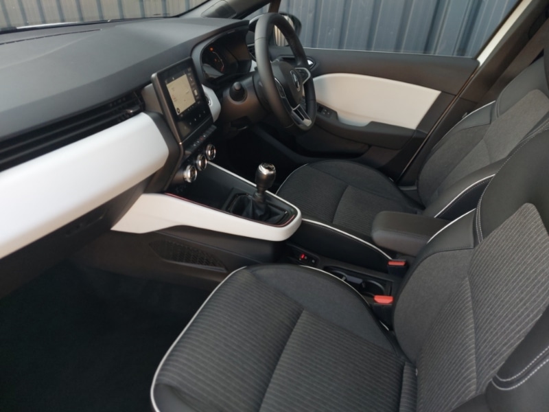 Used Renault Clio 2022 for sale - 76983524: Photo 5