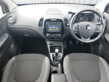Used Renault Captur 2017 for sale - 78756855: Photo
