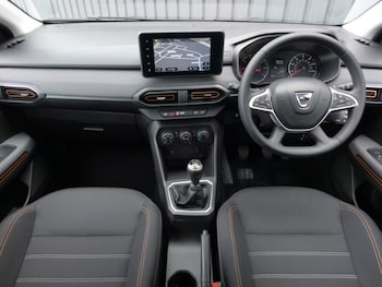 Used Dacia Sandero Stepway 2022 for sale - 75558117: Photo