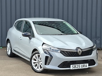 Used Renault Clio 2025 for sale - 79561876: Photo
