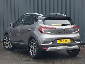 Used Renault Captur 2021 for sale - 76493207: Photo